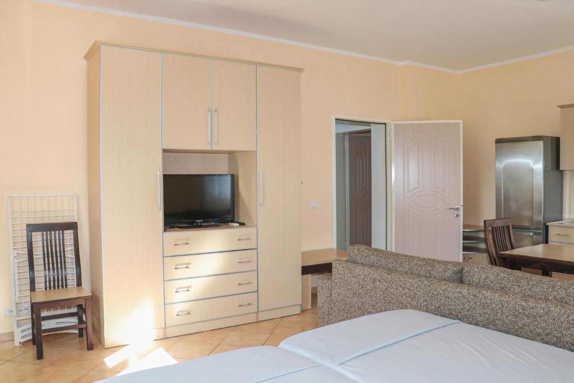 Hotel As Baks-Rrjoll Shkodër エクステリア 写真